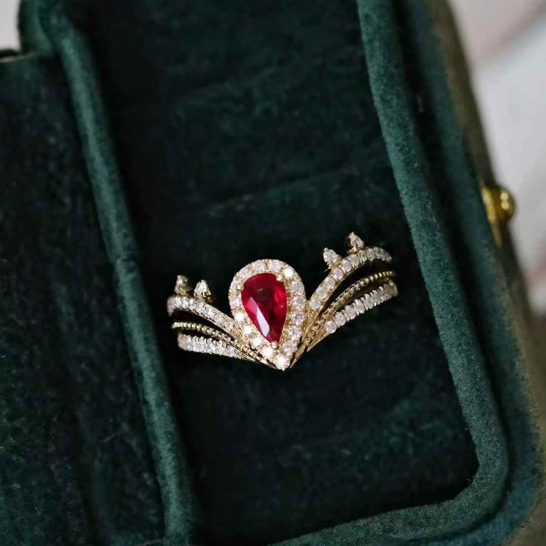 14k Gold 0.92 Ctw Natural Ruby & Diamond Ring - 2