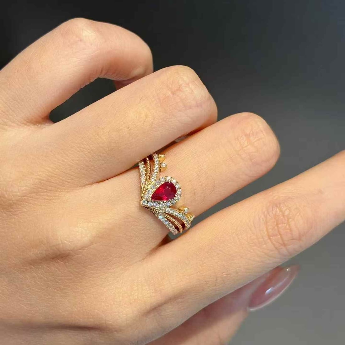 14k Gold 0.92 Ctw Natural Ruby & Diamond Ring - 6