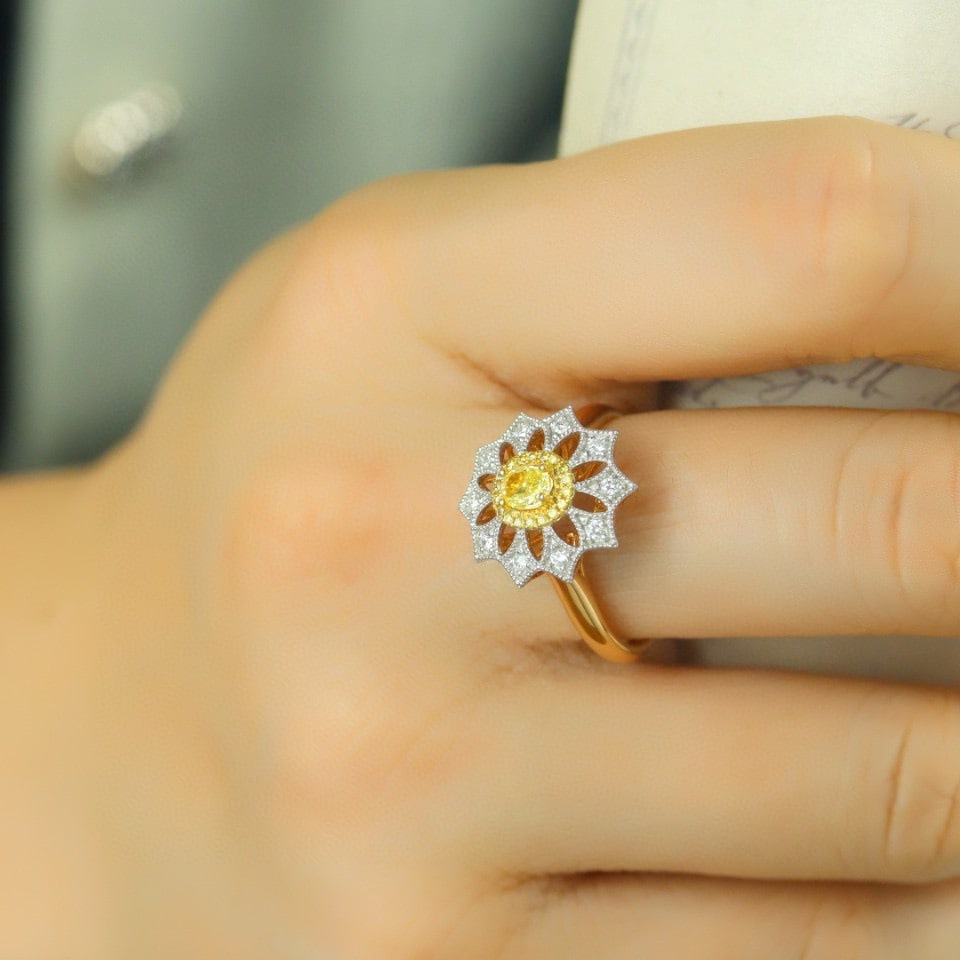 14k Gold 0.43 Ctw Natural Yellow Diamond & Diamond Ring - 6