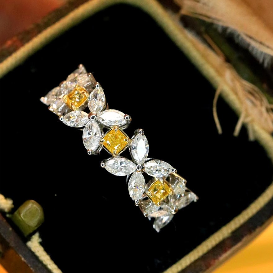 14k Gold 1.8 Ct Natural Color Diamond Ring - 2