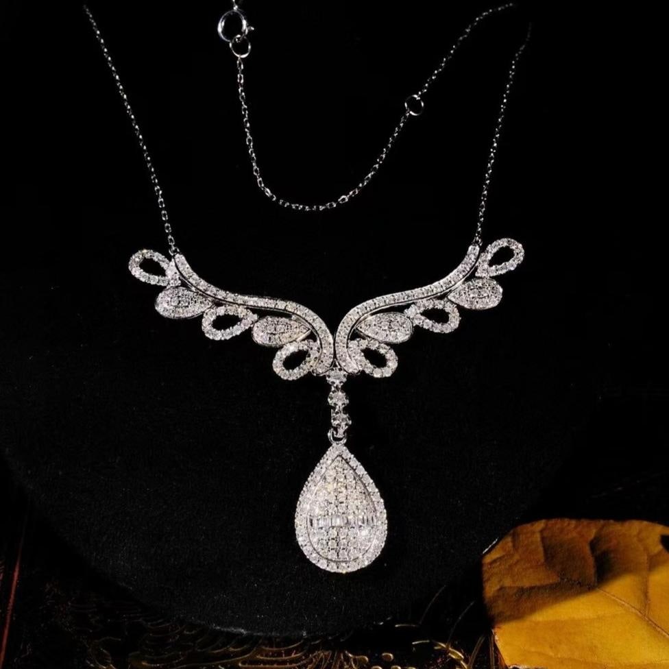 14k Gold 1.88 Ct Natural H Diamond Necklace: Ref:231183004 // gold content:14k gold // main gemstone:diamond // shape:multiple // carat weight:1. 88ct // clarity grade:vs-si // color:h // treatment:natural // Condition: New Low Estimate: