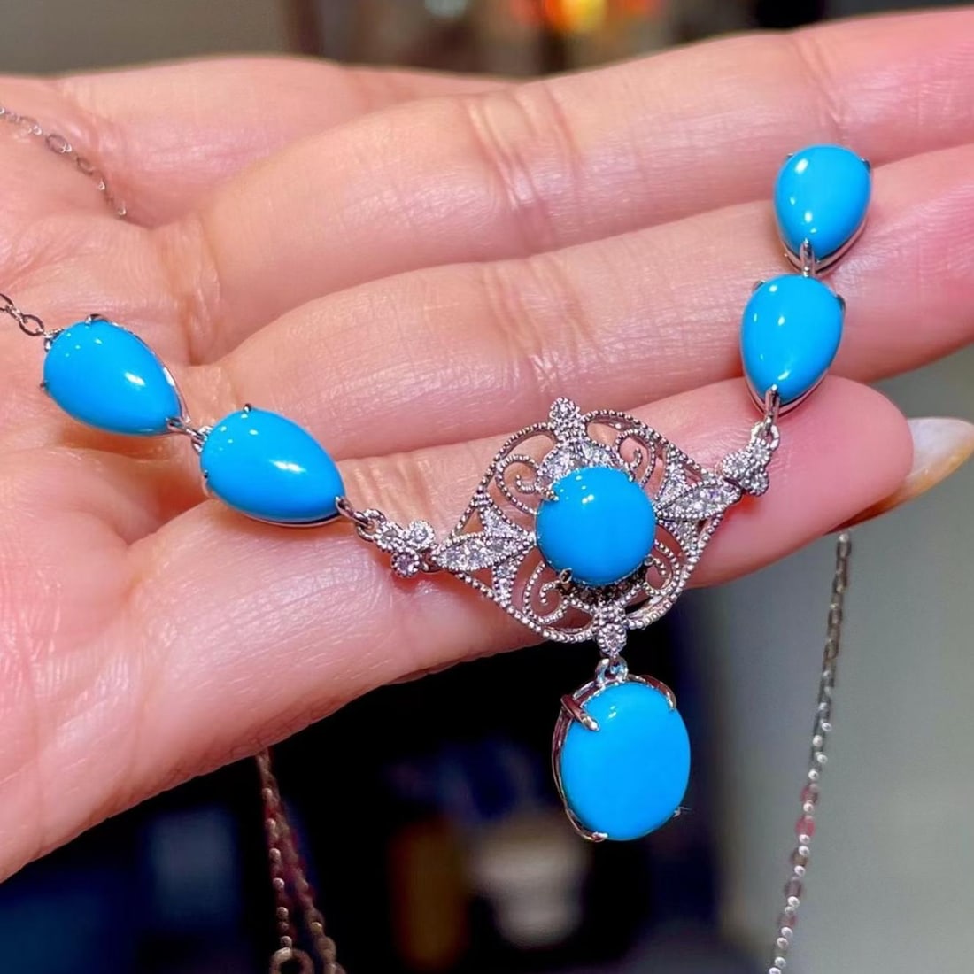14k Gold 8.87 Ctw Natural Blue Turquoise & Diamond Necklace - 2