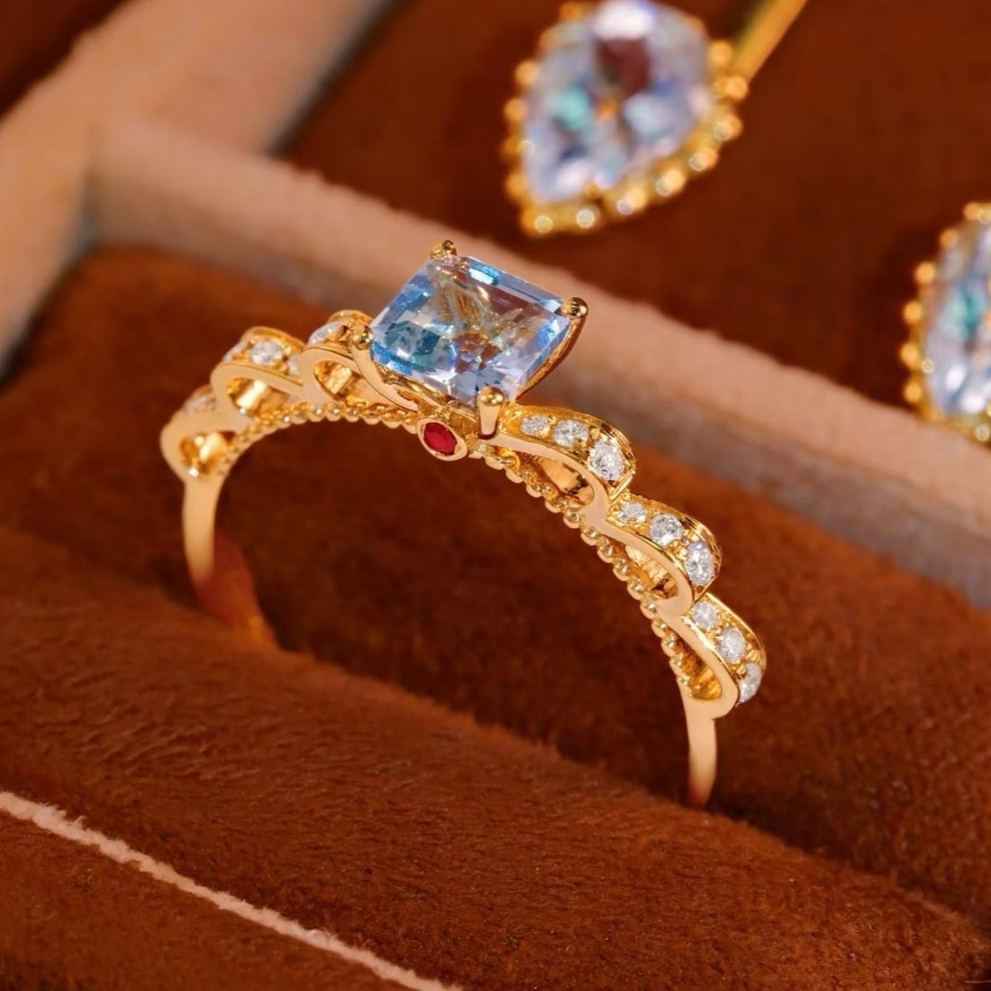 14k Gold 0.71 Ctw Natural Aquamarine & Diamond Ring - 2