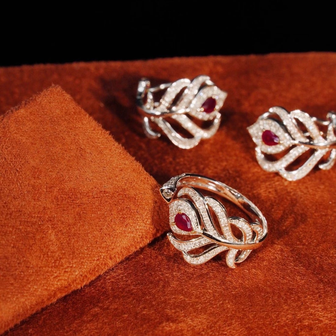 14k Gold 2.2 Ctw Natural Ruby & Diamond Jewelry Set - 3