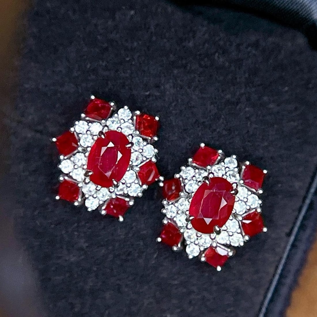 14k Gold 2.65 Ctw Vivid Red Natural Ruby & Sapphire Earrings: Ref:231183053 // gold content:14k gold // main gemstone:ruby // shape:multiple // carat weight:2. 2ct // color:vivid red // treatment:natural // // adjacent gemstone 2 : sapphire // shape:round //