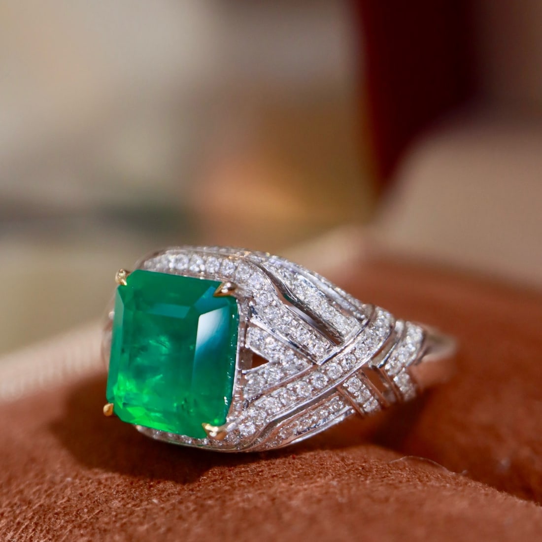 14k Gold 3.13 Ctw Natural Emerald & Diamond Ring - 8