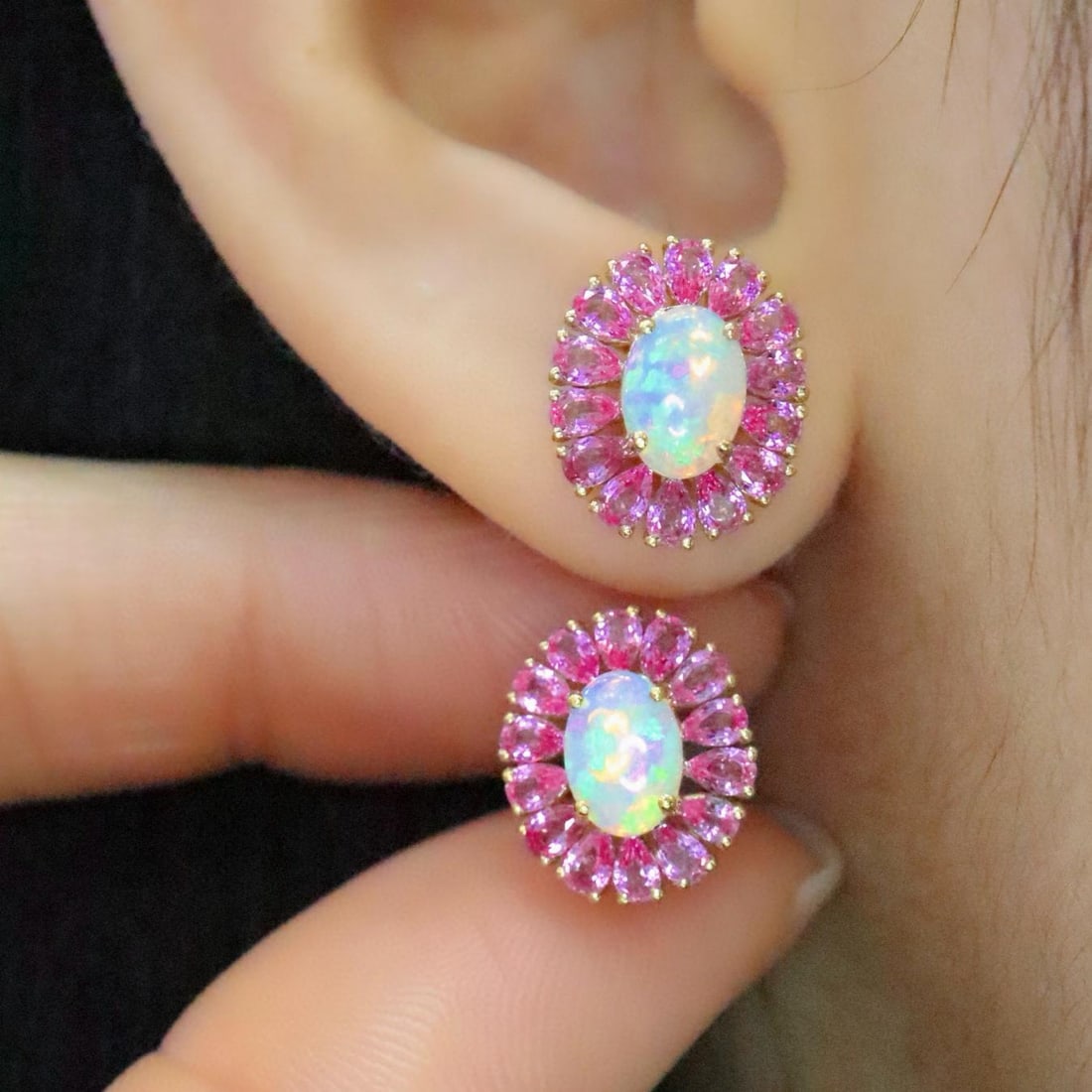 14k Gold 2.89 Ctw Natural Opal & Sapphire Earrings: Ref:231183062 // gold content:14k gold // main gemstone:opal // shape:oval // carat weight:0. 85ct // color:color // treatment:natural // // adjacent gemstone 2 : sapphire // shape:pear // carat