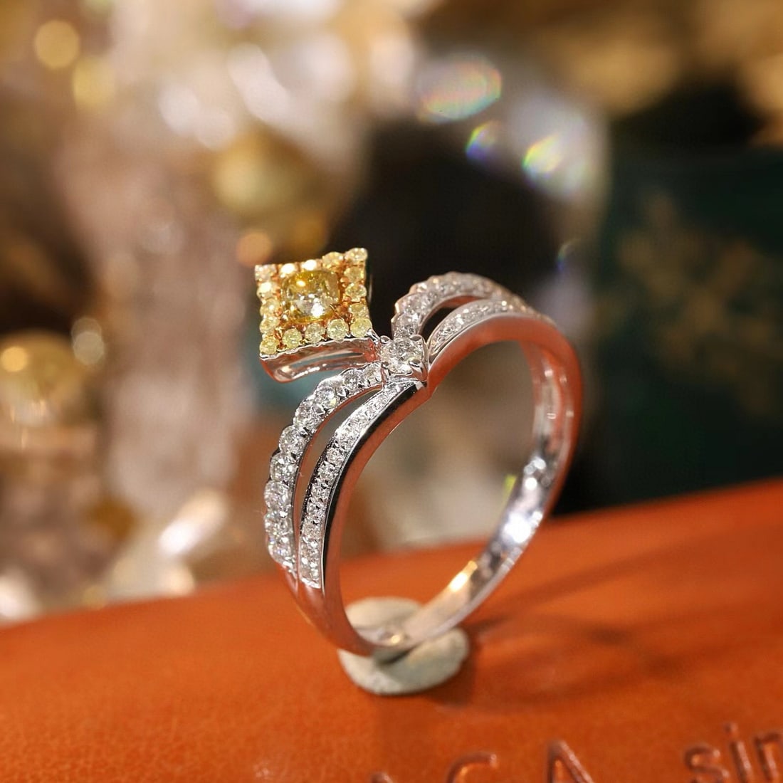 14k Gold 0.52 Ctw Natural Yellow Diamond & Diamond Ring - 5