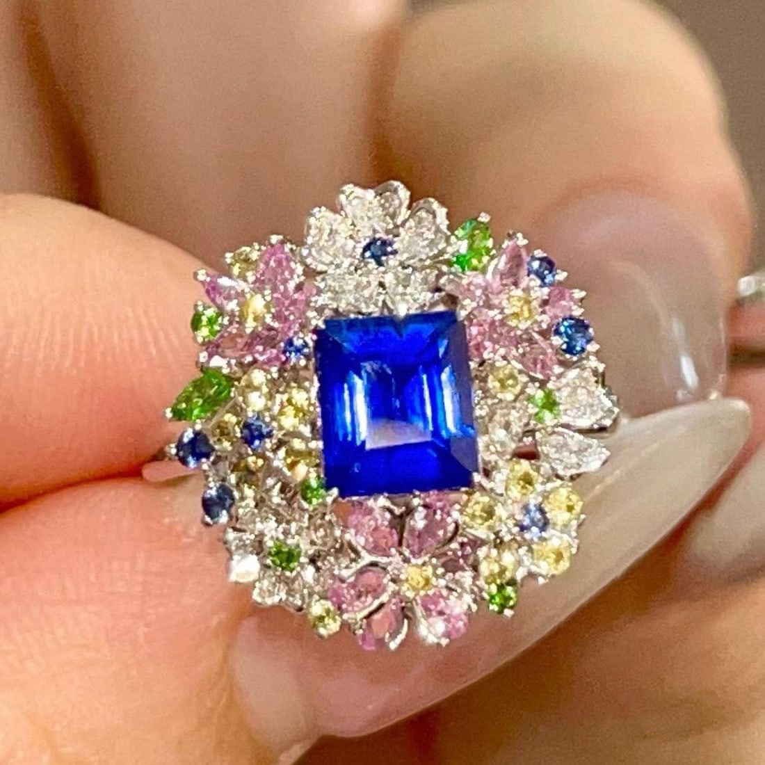 14k Gold 1.6 Ct Natural Sapphire & Diamond Ring: Ref:231183106 // gold content:14k gold // ring size:7. 25us // // main gemstone:sapphire // shape:rectangle // carat weight:1. 6ct // color:blue // treatment:natural // // adjacent gemstone 2 :
