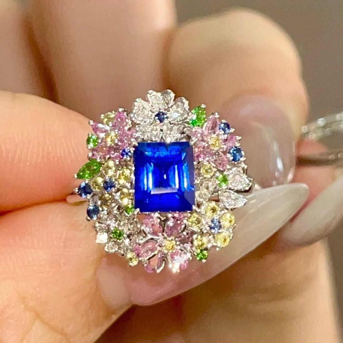 14k Gold 1.6 Ct Natural Sapphire & Diamond Ring - 3