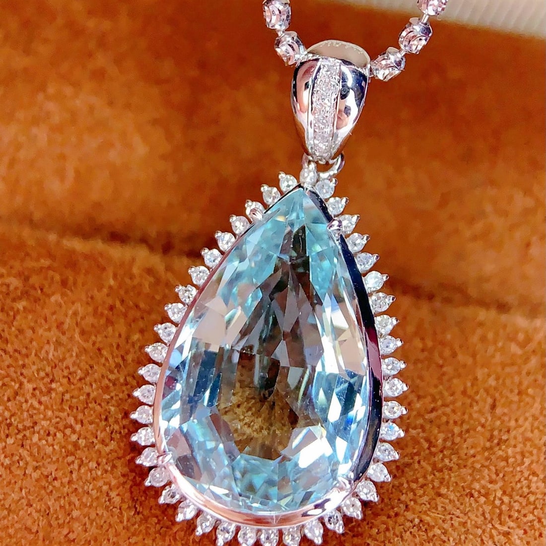 14k Gold 10.20 Ct Natural Aquamarine & Diamond Pendant( Without Chain ) - 2