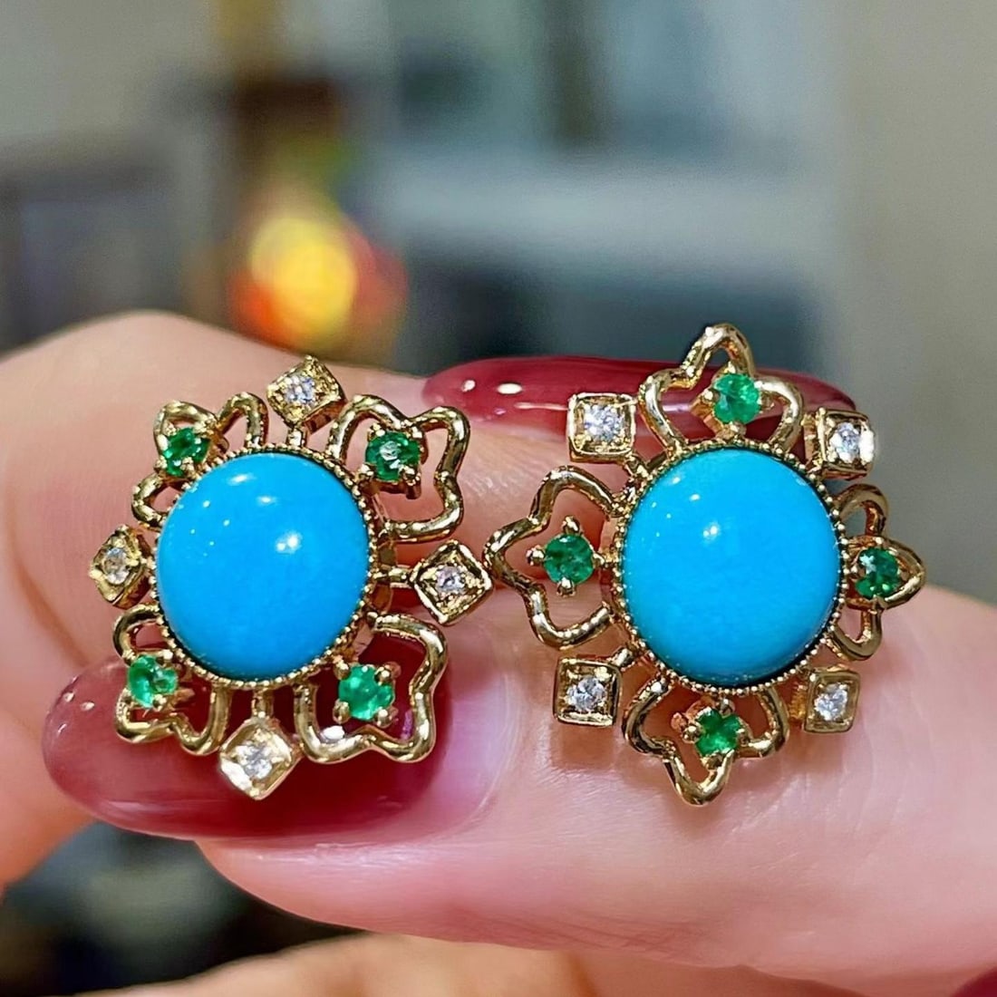 14k Gold 3.61 Ctw Natural Blue Turquoise & Diamond Earrings: Ref:231183121 // gold content:14k gold // main gemstone:blue turquoise // shape:round // carat weight:3. 53ct // color:blue // treatment:natural // cut grade:g // // adjacent gemstone 2 : diamond //