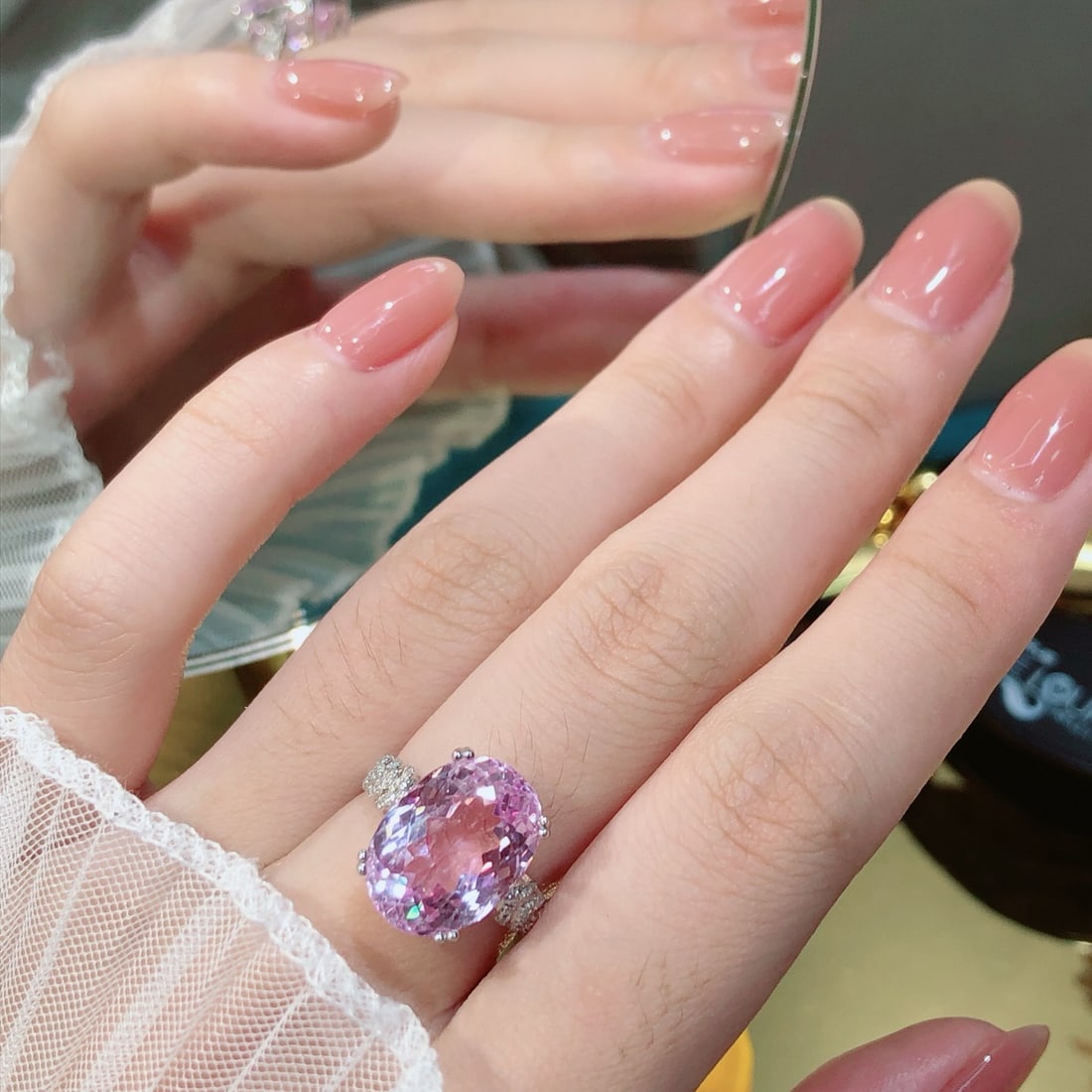 14k Gold 9.2 Ct Natural Kunzite & Diamond Ring - 6