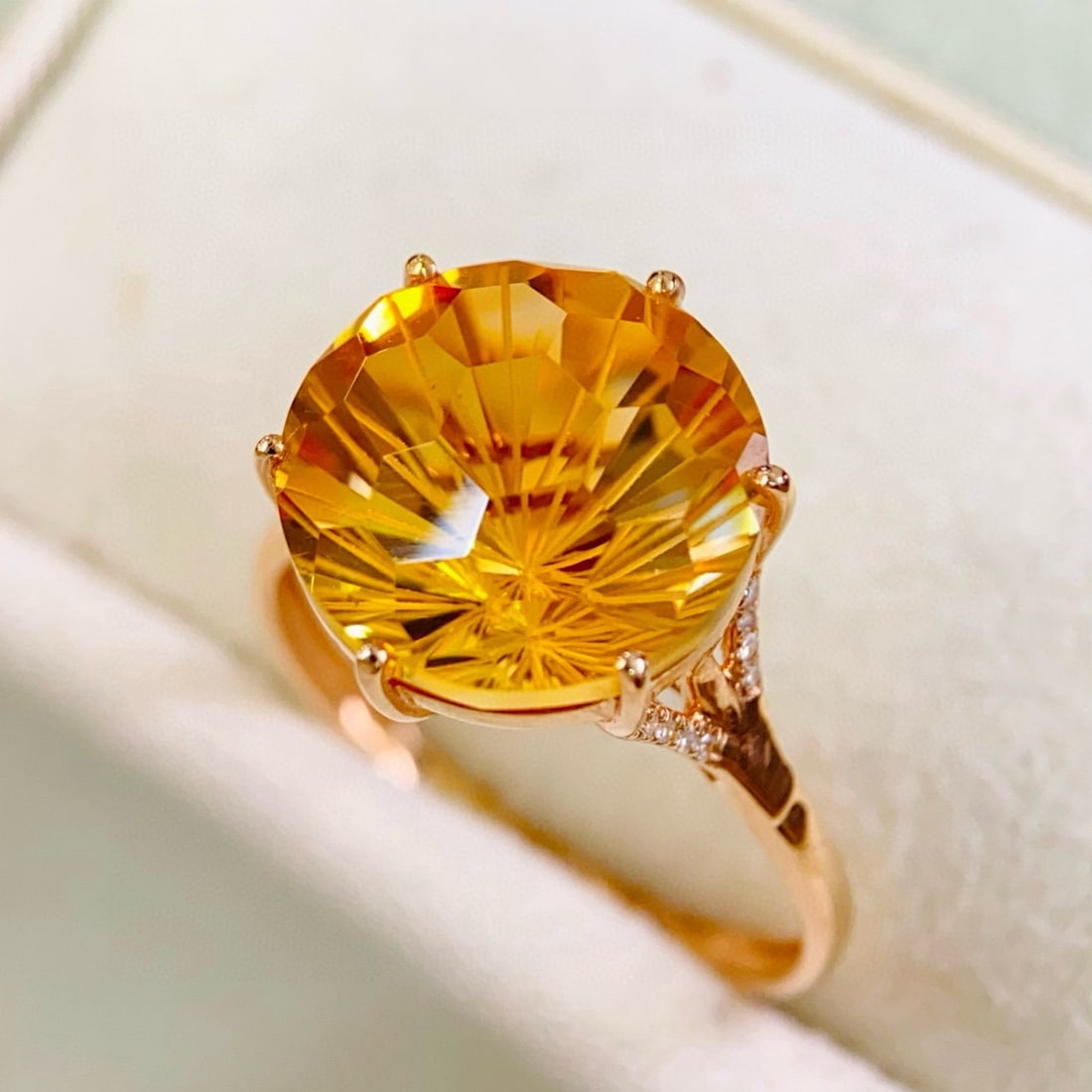 14k Gold 6.70 Ctw Natural Citrine & Diamond Ring - 2