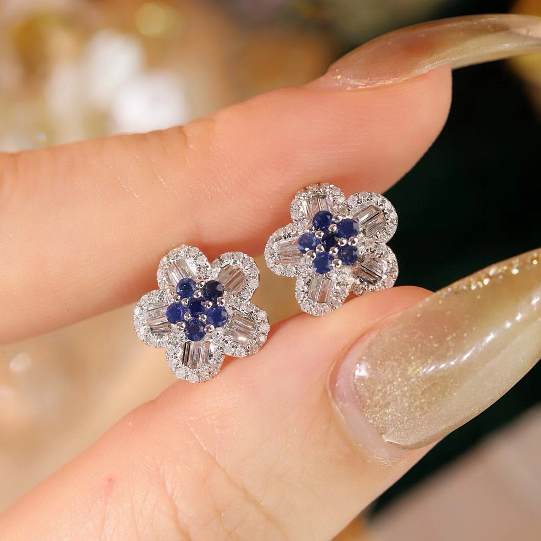 14k Gold 0.92 Ctw Natural Sapphire & Diamond & Flowers Earrings - 5
