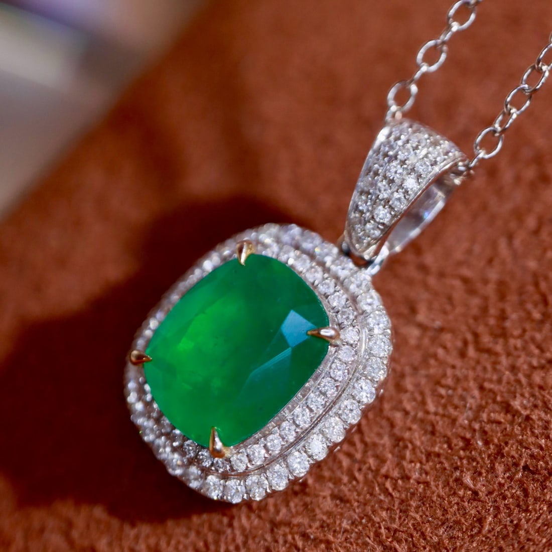 14k Gold 2.54 Ctw Natural Emerald & Diamond Pendant( Without Chain ) - 8