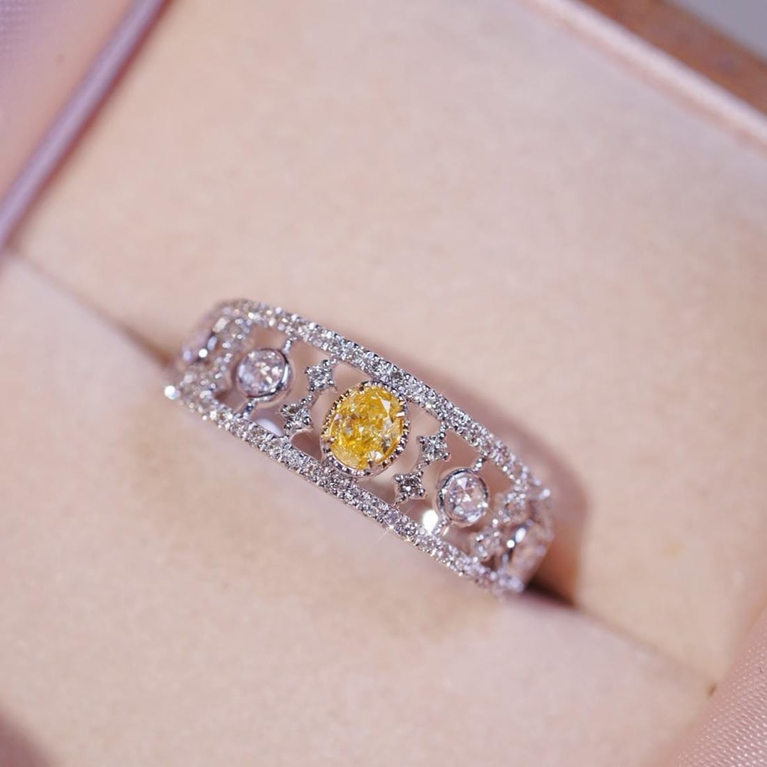 14k Gold 0.60 Ctw Natural Yellow Diamond & Diamond Ring: Ref:231183216 // gold content:14k gold // ring size:7. 25us // // main gemstone:yellow diamond // shape:oval // carat weight:0. 22ct // color:yellow // treatment:natural // // adjacent gemstone 2 :