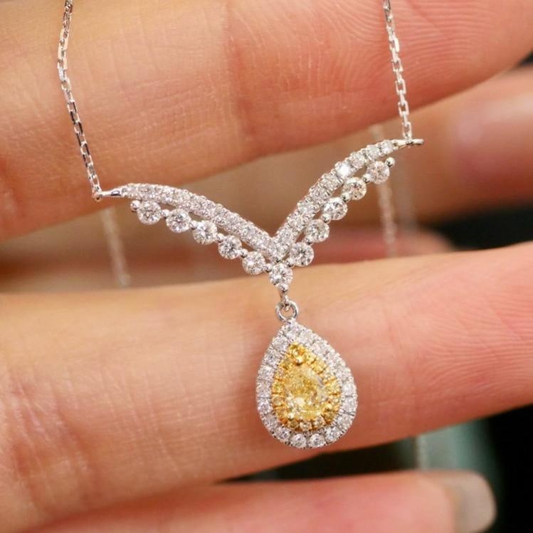 14k Gold 0.58 Ctw Natural Yellow Diamond & Diamond Necklace: Ref:231183217 // gold content:14k gold // main gemstone:yellow diamond // shape:pear // carat weight:0. 20ct // color:yellow // treatment:natural // // adjacent gemstone 2 : diamond // shape:round //
