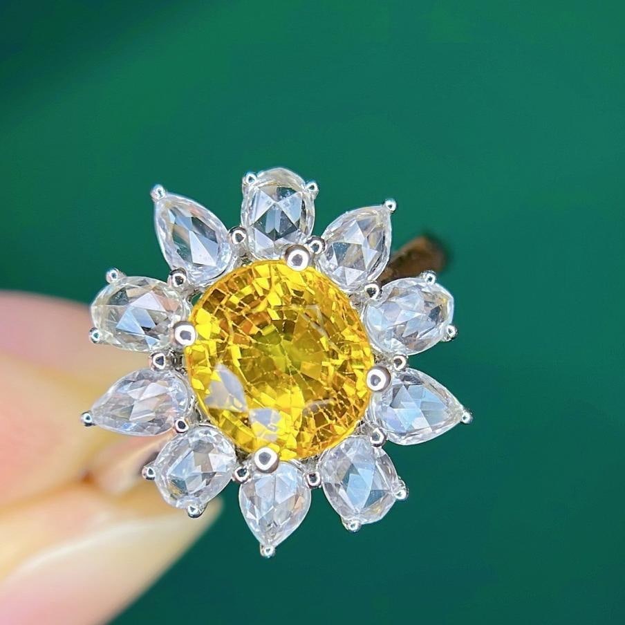 14k Gold 4.43 Ctw Natural Sapphire & Sapphire Ring: Ref:231183237 // gold content:14k gold // ring size:7. 25us // // main gemstone:sapphire // shape:oval // carat weight:2. 48ct // color:yellow // treatment:natural // // adjacent gemstone 2 :