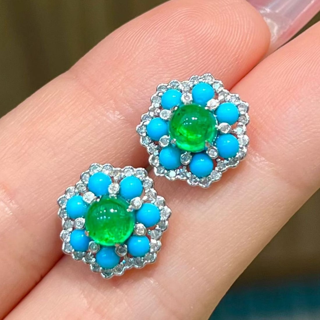 14k Gold 1.5 Ct Natural Emerald & Blue Turquoise & Diamond Earrings: Ref:231183238 // gold content:14k gold // main gemstone:emerald // shape:round // carat weight:1. 5ct // color:green // treatment:natural // cut grade:g // // adjacent gemstone 2 : blue turquoise //
