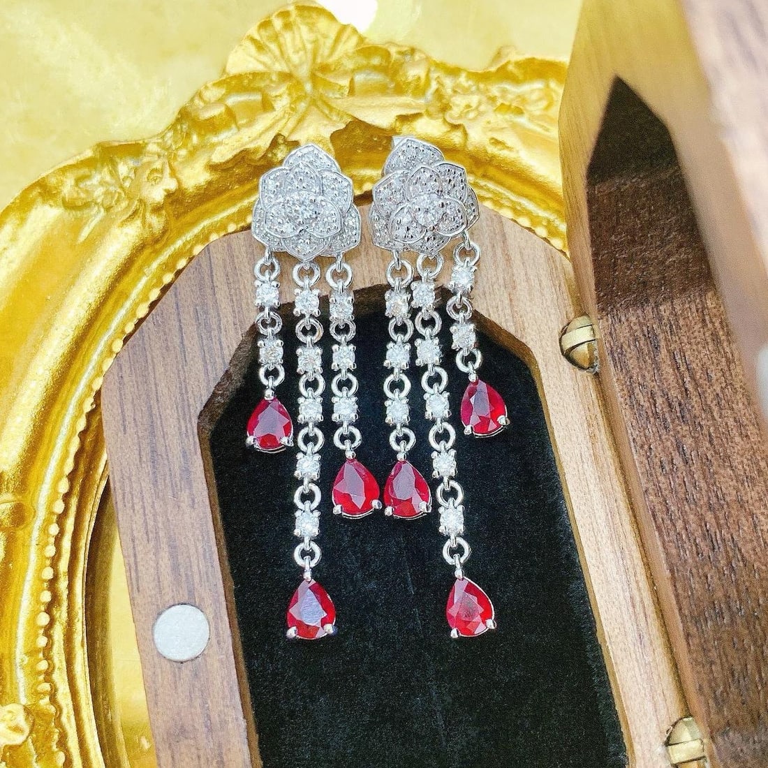 14k Gold 2.12 Ctw Natural Ruby & Diamond Earrings: Ref:231183240 // gold content:14k gold // main gemstone:ruby // shape:pear // carat weight:1. 48ct // color:red // treatment:natural // // adjacent gemstone 2 : diamond // shape:round // carat