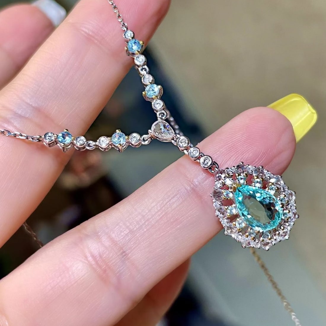 14k Gold 1.95 Ctw Natural Paraiba Tourmaline & Diamond Necklace - 4
