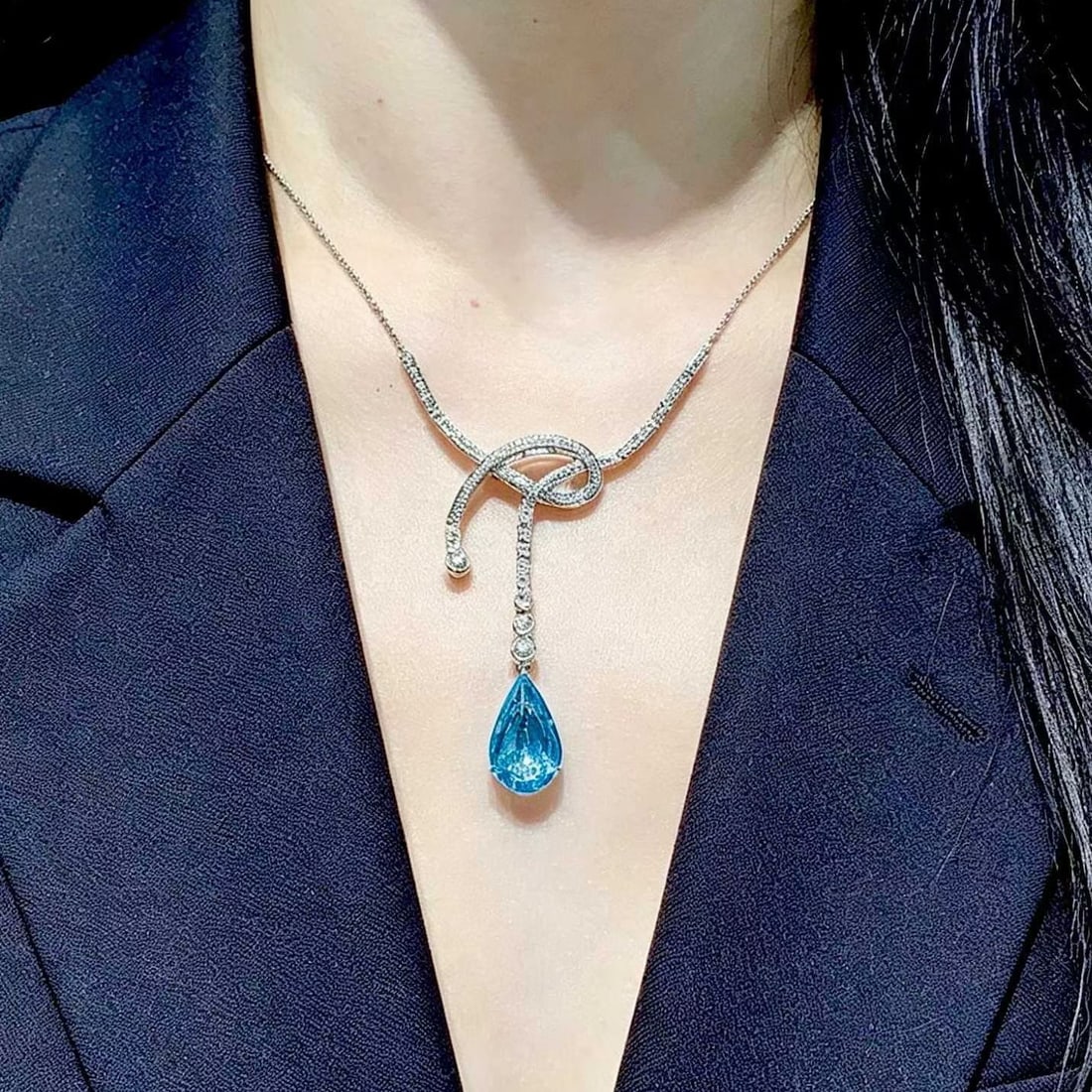 14k Gold 2.45 Ct Natural Paraiba Tourmaline & Diamond Necklace - 5