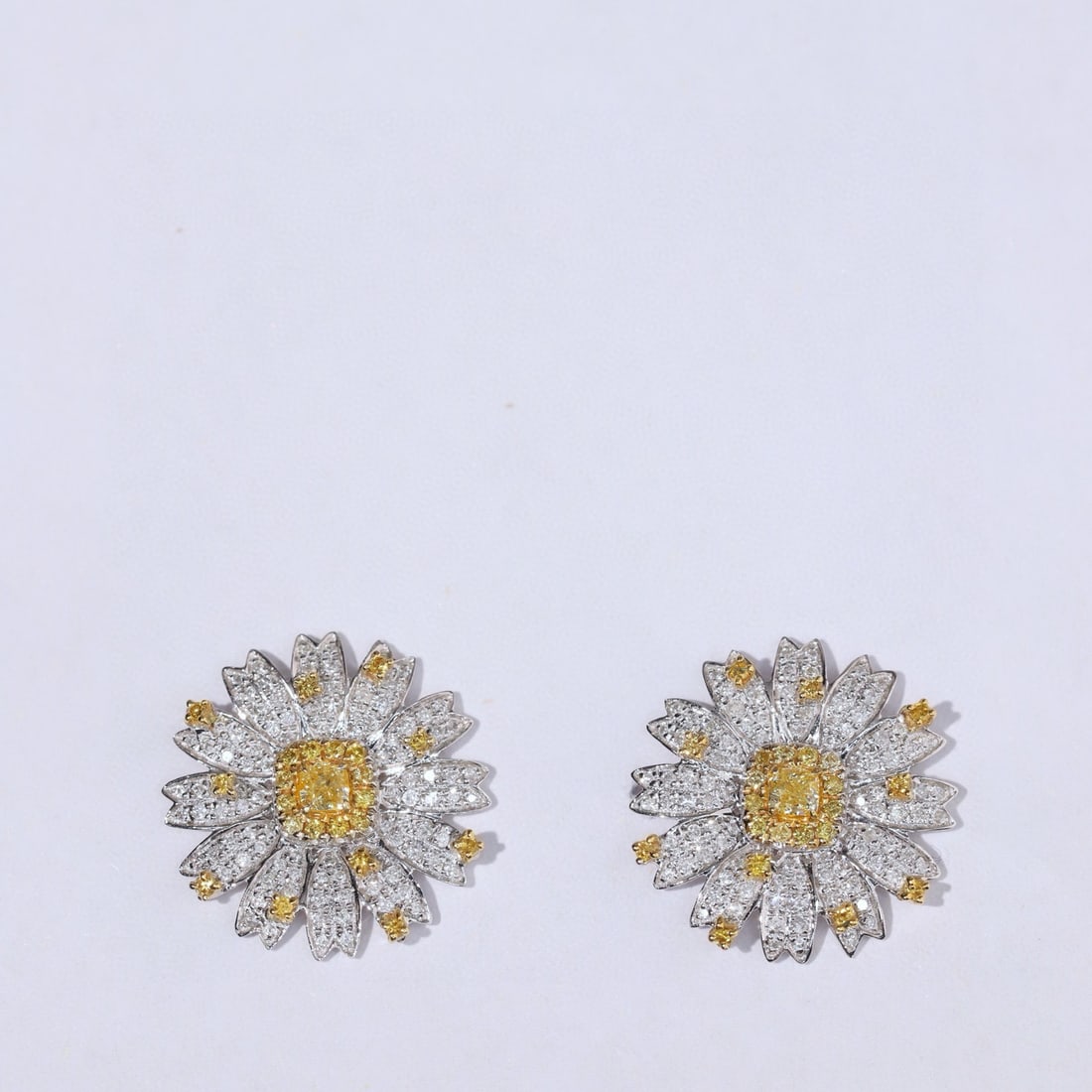14k Gold 0.90 Ct Natural Color Diamond & Flowers Earrings - 2
