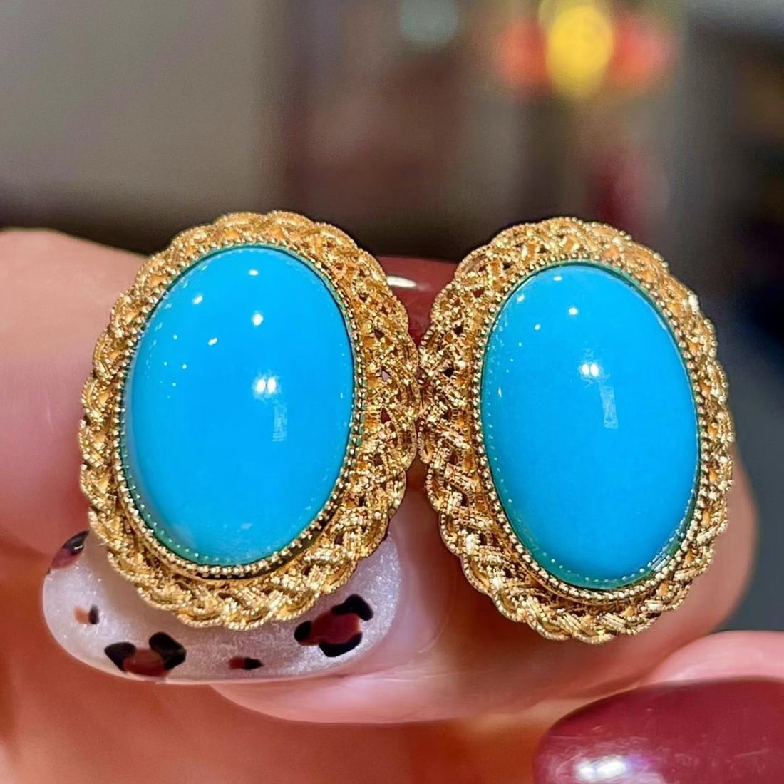 14k Gold 8.86 Ct Natural Blue Turquoise Earrings: Ref:231184069 // gold content:14k gold // main gemstone:blue turquoise // shape:oval // carat weight:8. 86ct // color:blue // treatment:natural // Condition: New Low Estimate: 5900.00 High Estimate: