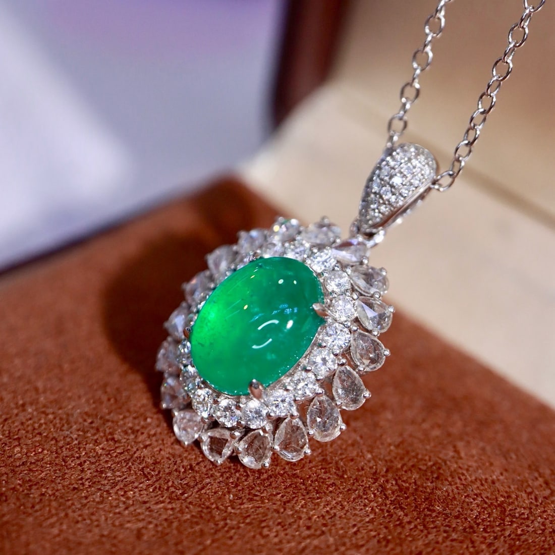 14k Gold 3.20 Ctw Natural Emerald & Diamond Pendant( Without Chain ) - 3