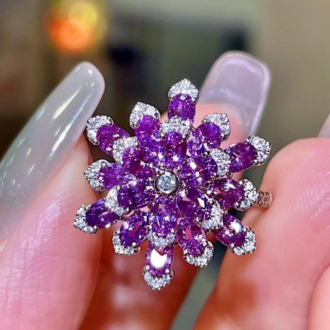 14k Gold 2.68 Ctw Natural Sapphire & Diamond Ring: Ref:231184079 // gold content:14k gold // ring size:7. 25us // // main gemstone:sapphire // shape:oval // carat weight:2. 46ct // color:purple // treatment:natural // // adjacent gemstone 2 : diamond