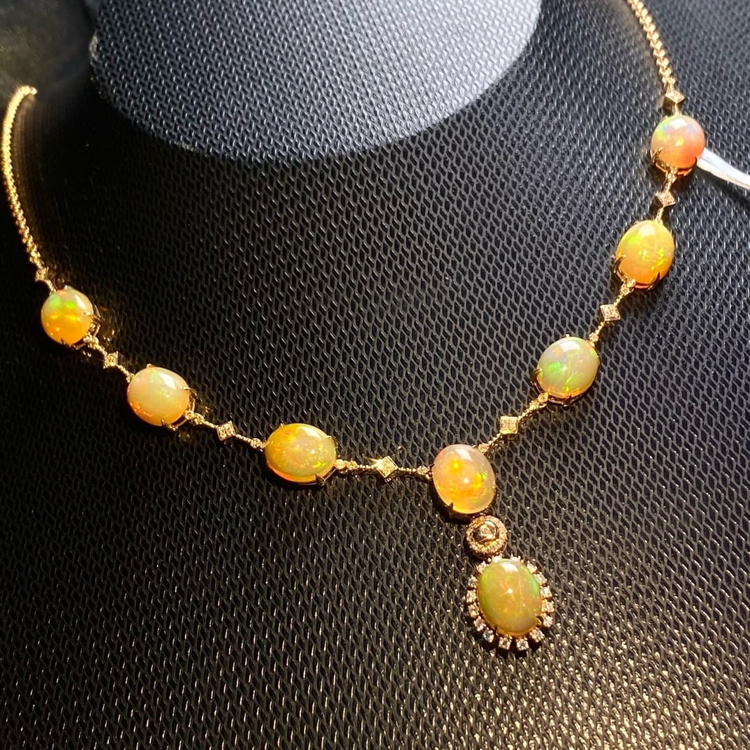 14k Gold 13.25 Ct Natural Opal & Diamond Necklace - 2