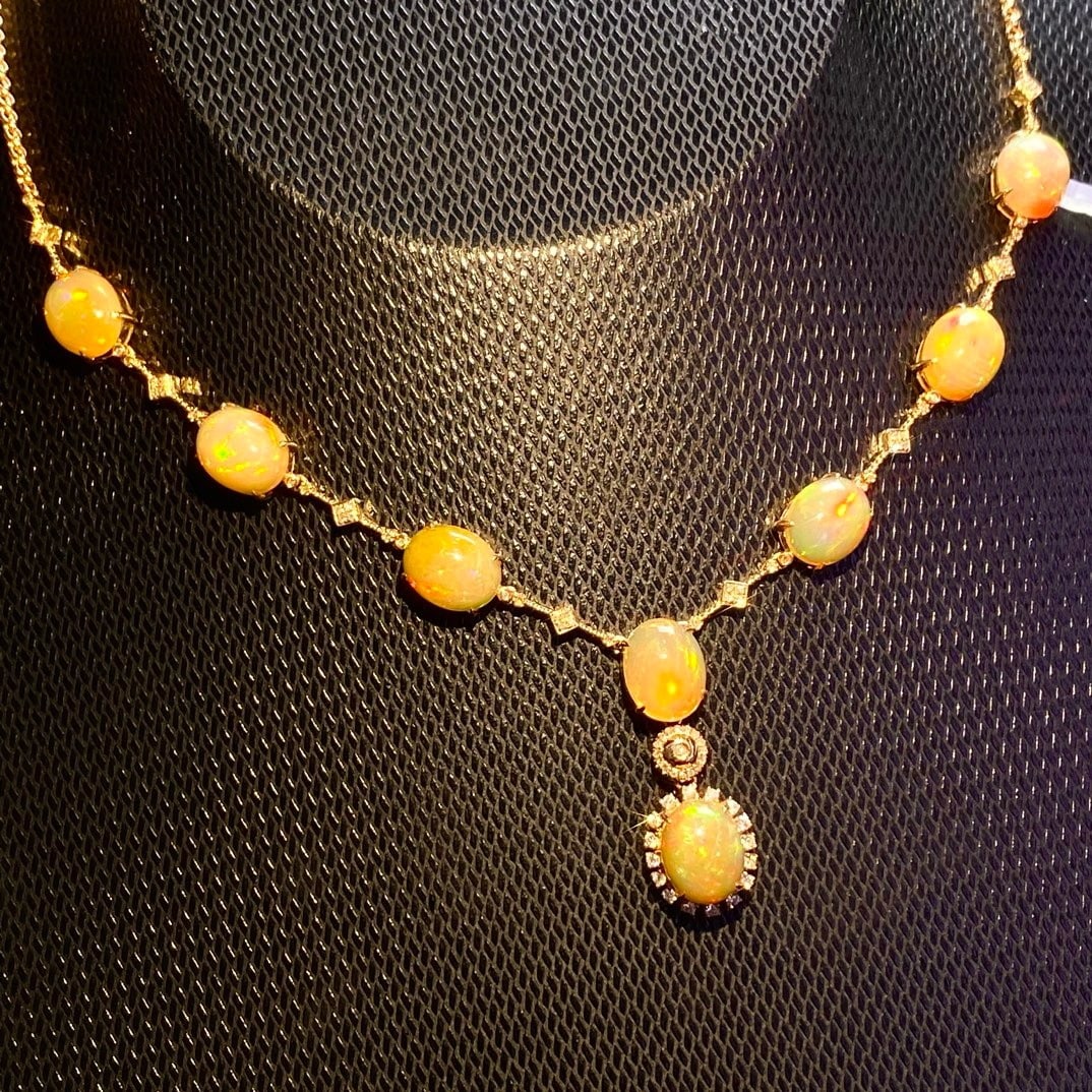 14k Gold 13.25 Ct Natural Opal & Diamond Necklace - 4