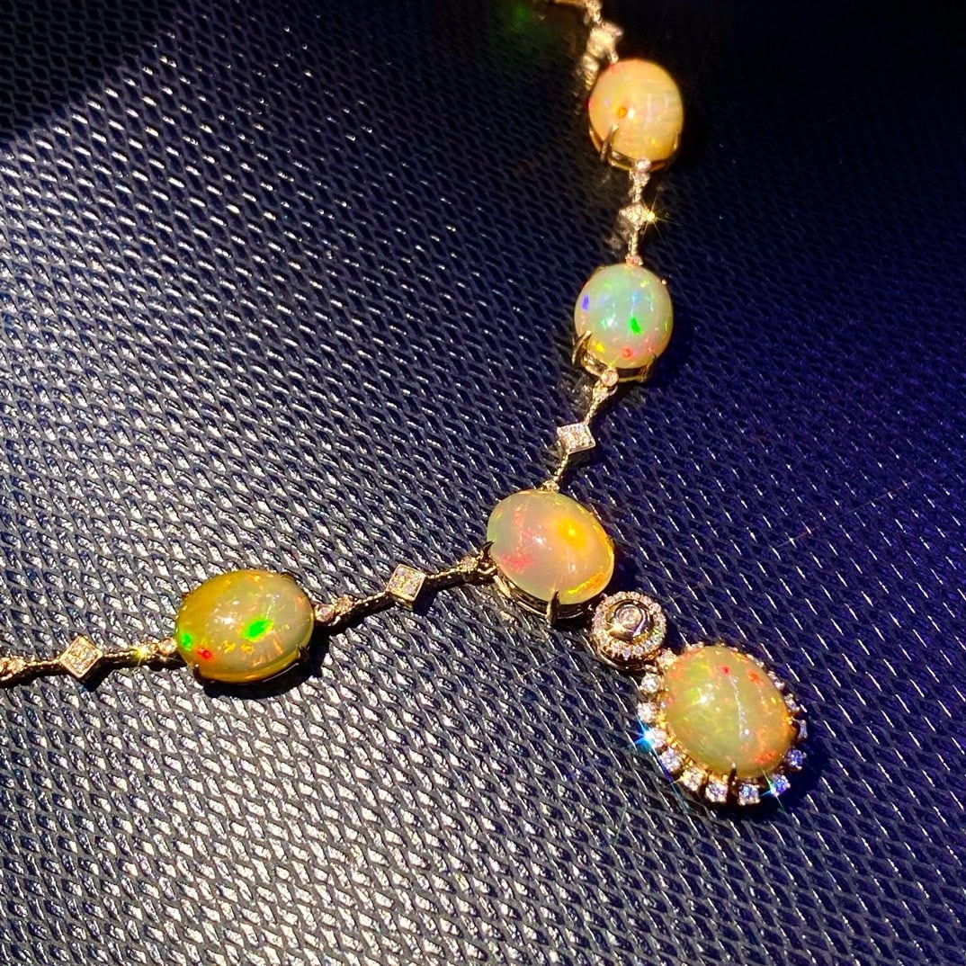 14k Gold 13.25 Ct Natural Opal & Diamond Necklace - 5