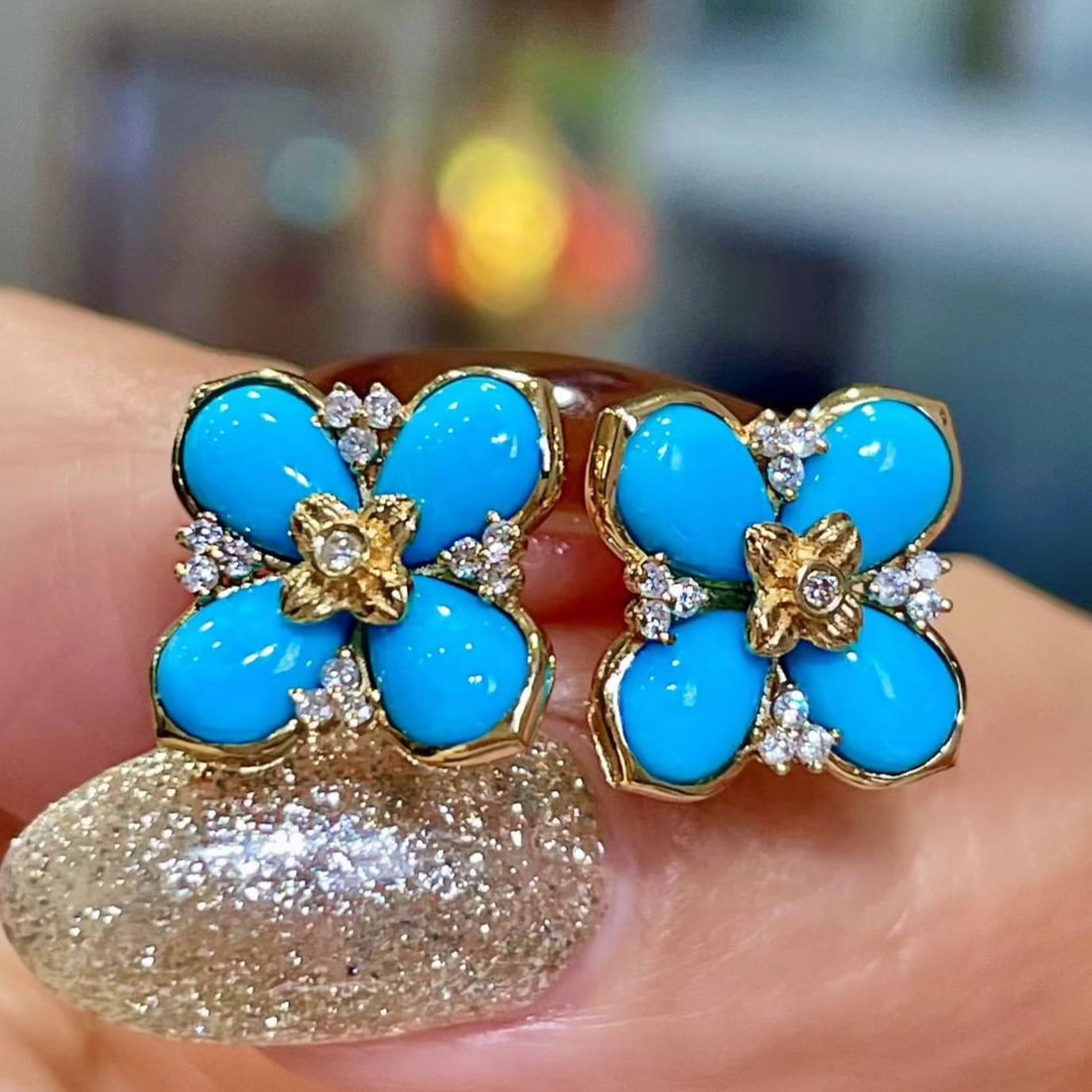 14k Gold 3.41 Ctw Natural Blue Turquoise & Diamond Earrings: Ref:231184114 // gold content:14k gold // main gemstone:blue turquoise // shape:pear // carat weight:3. 28ct // color:blue // treatment:natural // // adjacent gemstone 2 : diamond // shape:round //