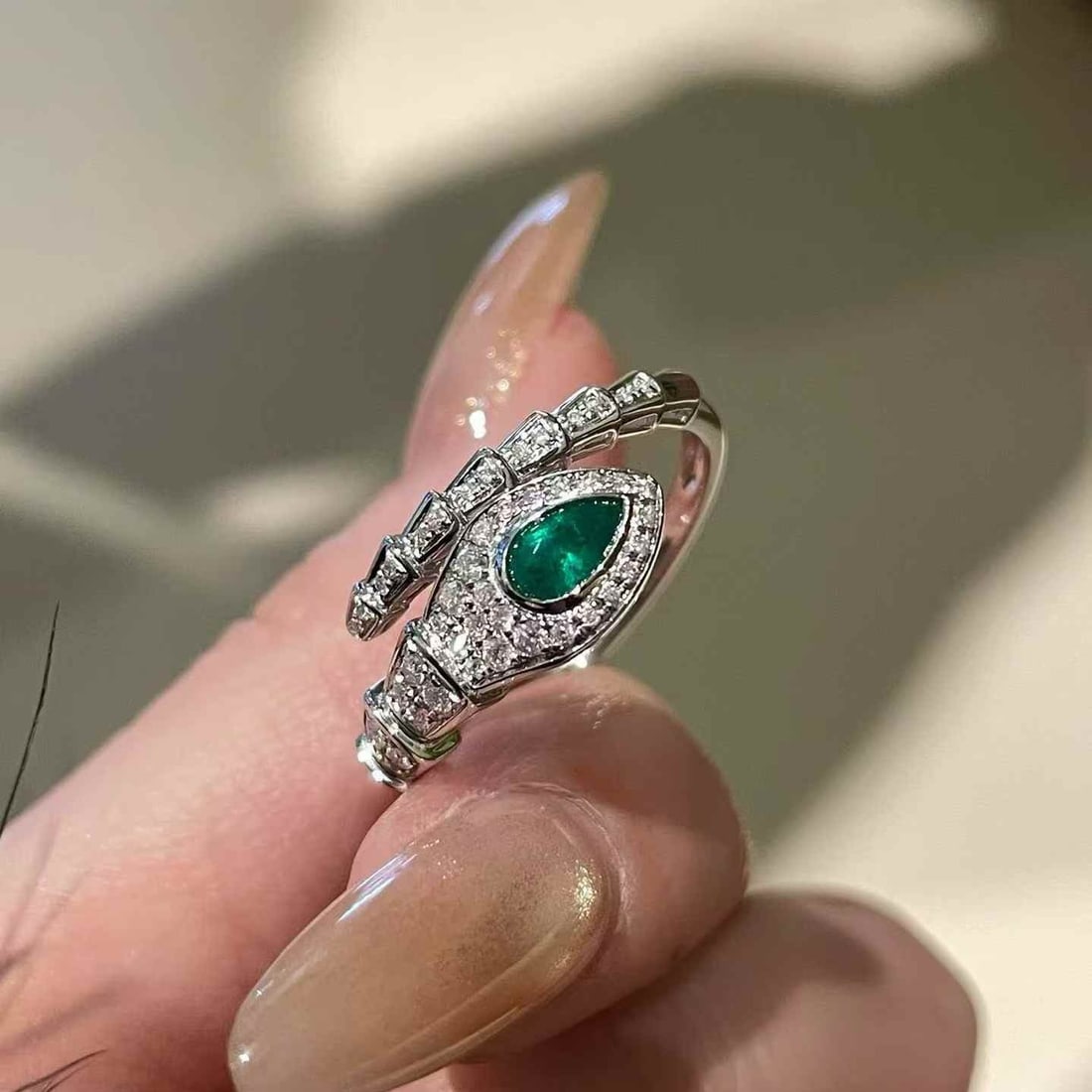 14k Gold 0.2 Ct Natural Emerald & Diamond Ring - 3