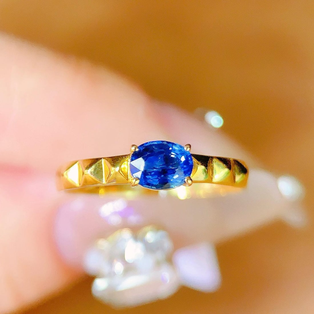 14k Gold 0.8 Ct Natural Sapphire Ring: Ref:231184129 // gold content:14k gold // ring size:7. 25us // // main gemstone:sapphire // shape:oval // carat weight:0. 8ct // color:blue // treatment:natural // Condition: New Low Estimate: