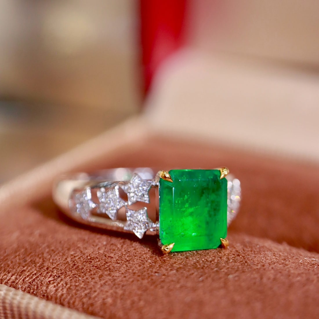 14k Gold 1.70 Ctw Natural Emerald & Diamond Ring - 5