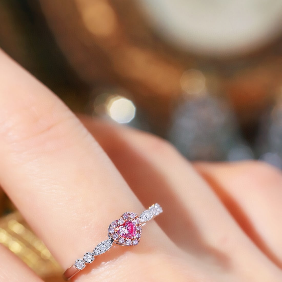 14k Gold 0.30 Ctw Natural Pink Diamond & Diamond Ring - 8