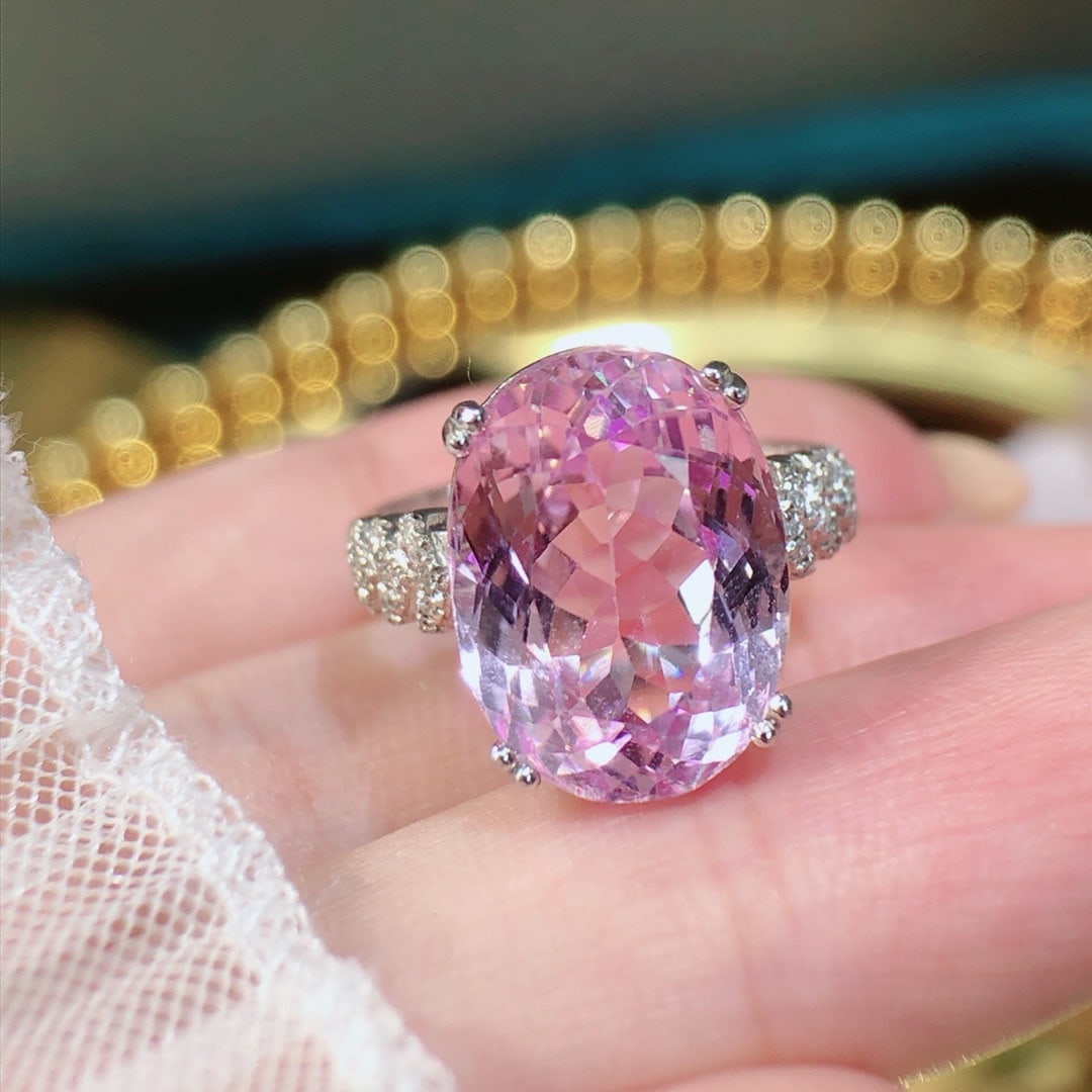 14k Gold 9.2 Ct Natural Kunzite & Diamond Ring - 5
