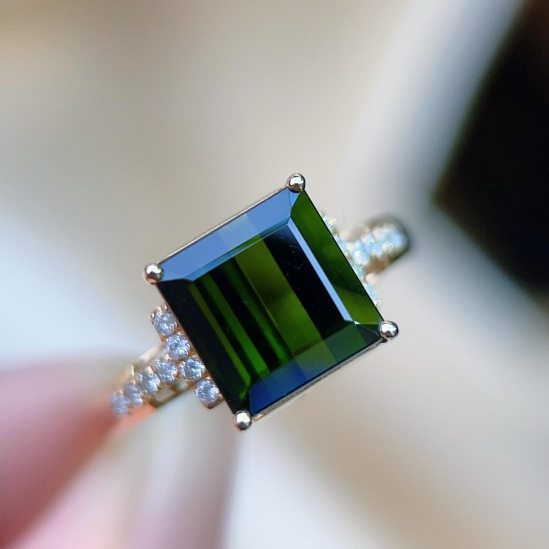 14k Gold 4.41 Ctw Natural Tourmaline & Diamond Ring: Ref:231184156 // gold content:14k gold // ring size:7. 25us // // main gemstone:tourmaline // shape:octagonal // carat weight:4. 28ct // color:green // treatment:natural // // adjacent gemstone 2 :