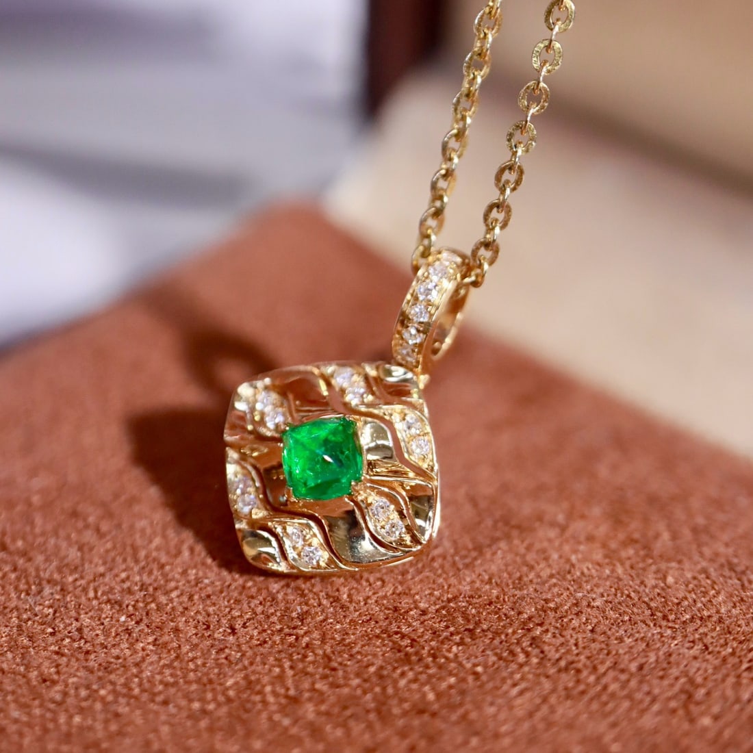 14k Gold 0.63 Ctw Natural Emerald & Diamond Pendant( Without Chain ) - 3