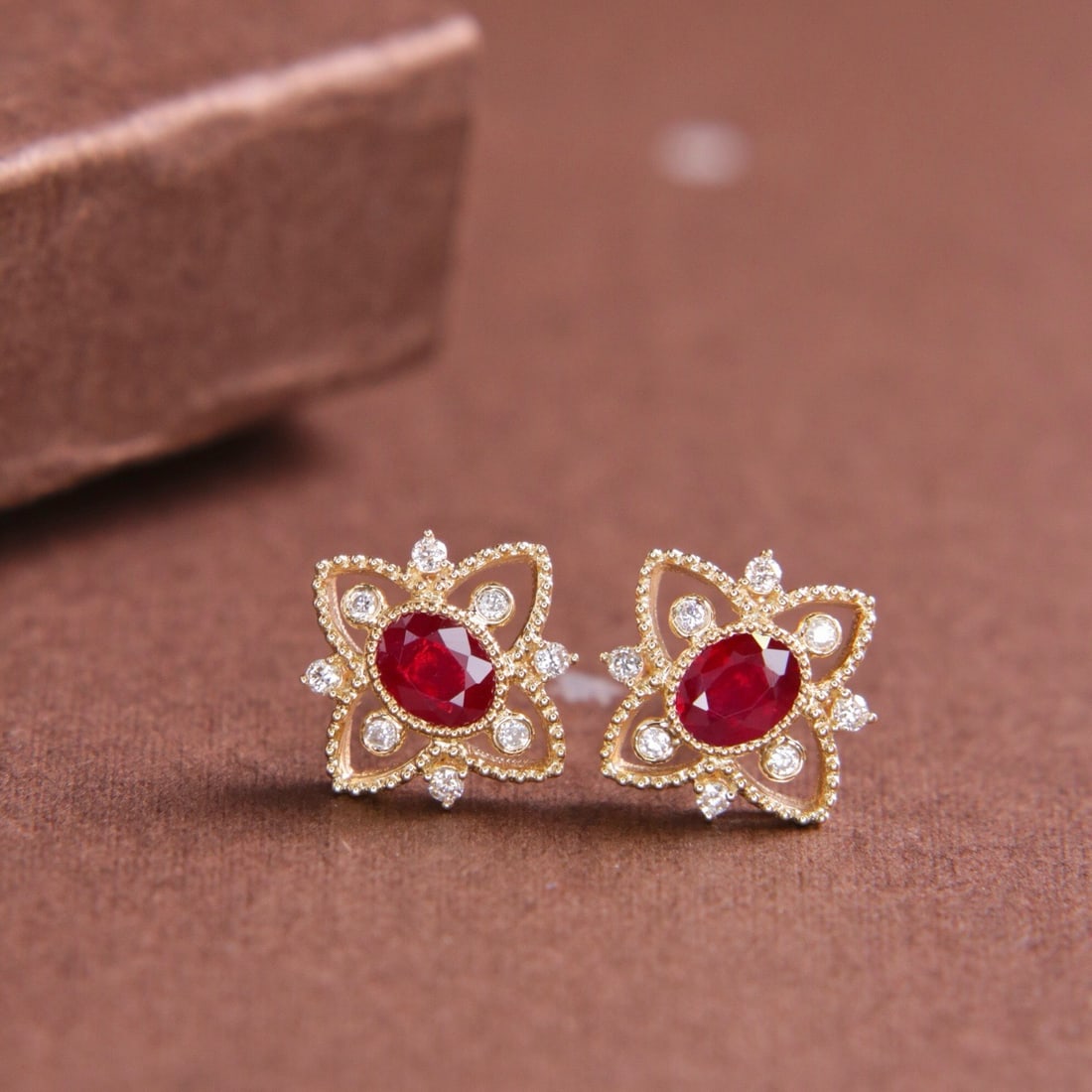14k Gold 0.70 Ctw Vivid Red Natural Ruby & Diamond Earrings - 2