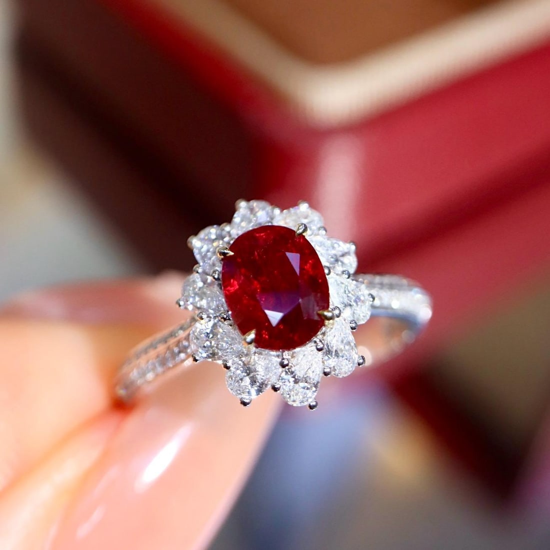 14k Gold 1.80 Ctw Vivid Red Natural Ruby & Diamond Ring: Ref:231184189 // gold content:14k gold // ring size:7. 25us // // main gemstone:ruby // shape:oval // carat weight:1. 21ct // color:vivid red // treatment:natural // // adjacent gemstone 2 : diamond /