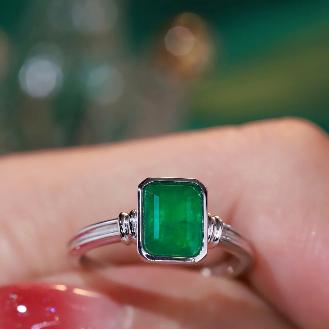 14k Gold 1.49 Ct Natural Emerald Ring - 4