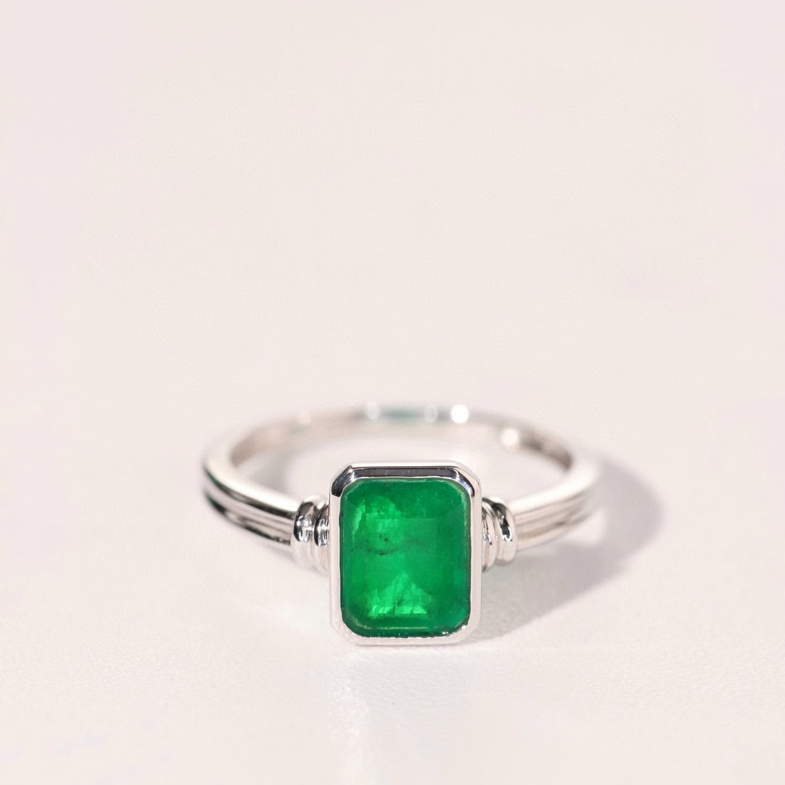 14k Gold 1.49 Ct Natural Emerald Ring - 5