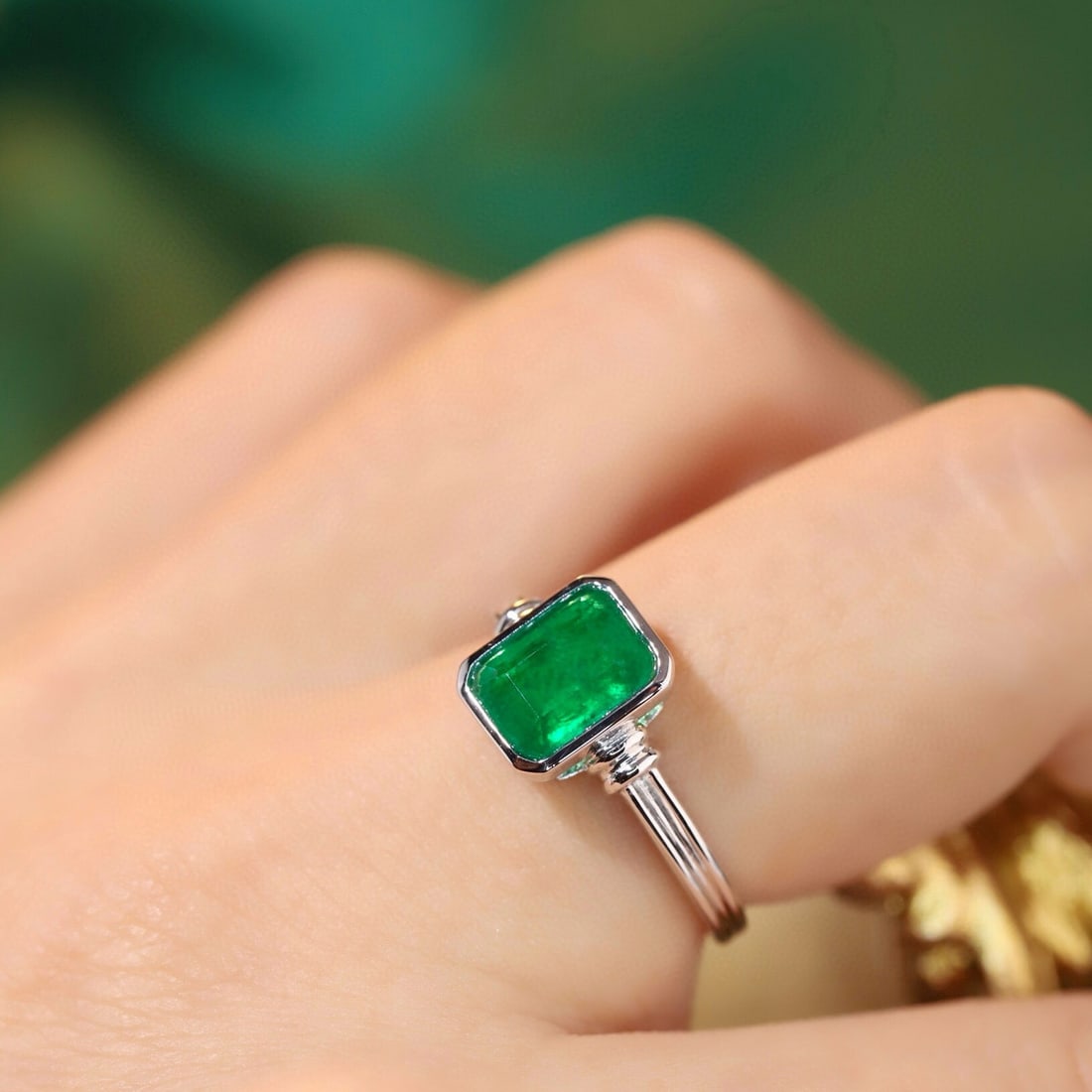 14k Gold 1.49 Ct Natural Emerald Ring - 8