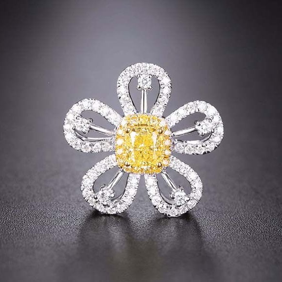 14k Gold 0.74 Ctw Natural Yellow Diamond & Diamond & Flowers Pendant( Without Chain ): Ref:231184201 // gold content:14k gold // main gemstone:yellow diamond // shape:cushion // carat weight:0. 4ct // color:yellow // treatment:natural // // adjacent gemstone 2 : diamond // shape:round