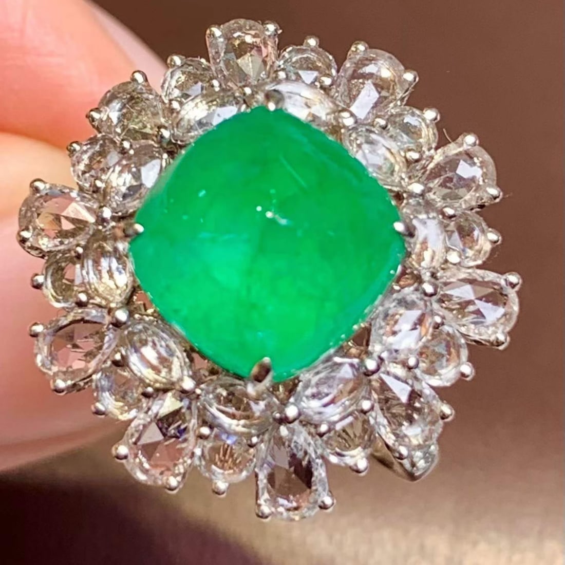 14k Gold 3.85 Ct Natural Emerald & Diamond Ring - 3