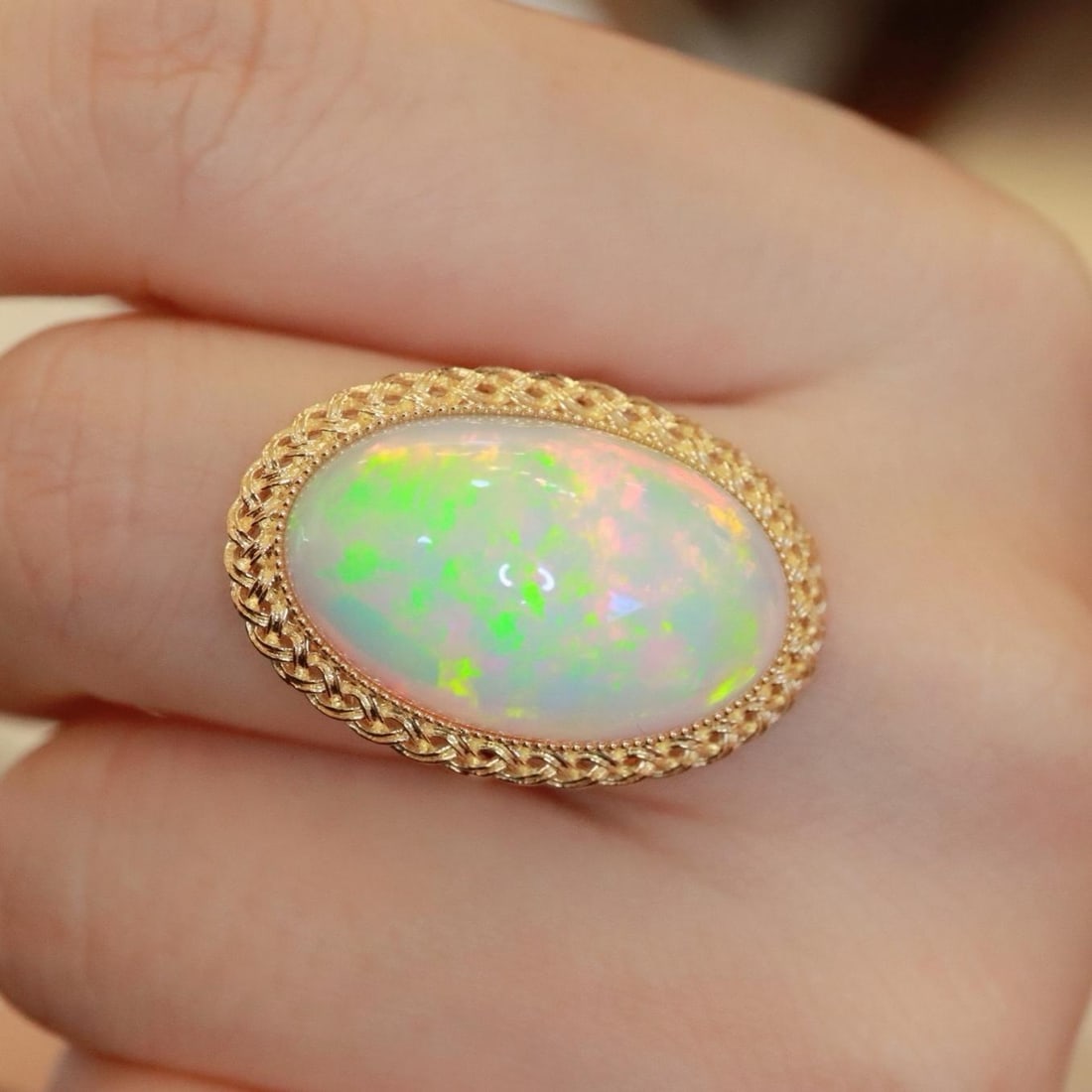 14k Gold 14.03 Ct Natural Opal Ring - 3